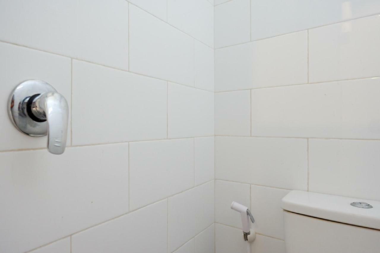 Reddoorz Syariah Near Alun Alun Tegal Hotel Ngoại thất bức ảnh